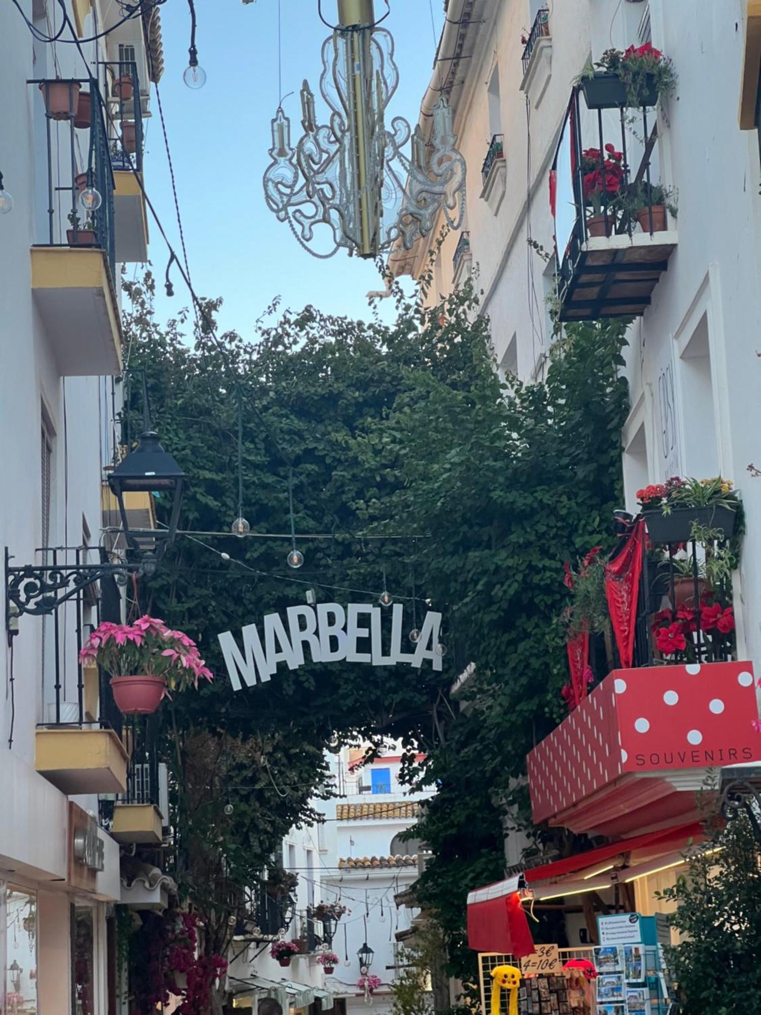 Marbella Village Bagian luar foto